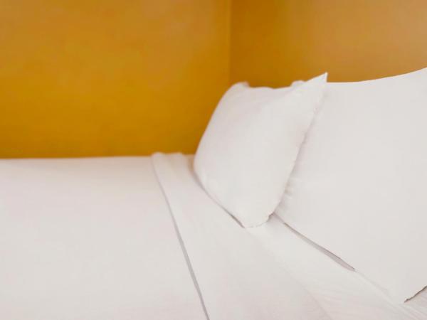 El Patio Inn - Near Universal Studios Hollywood : photo 4 de la chambre suite deluxe avec baignoire spa