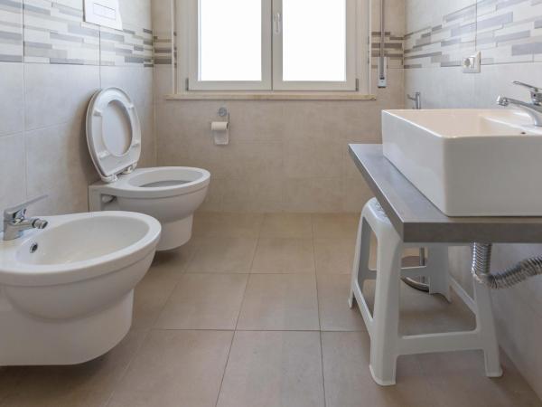 Hotel Ribot : photo 6 de la chambre chambre quadruple