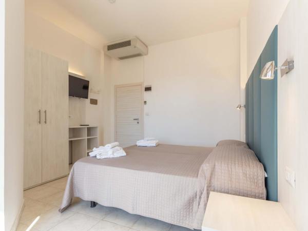 Hotel Ribot : photo 9 de la chambre chambre double ou lits jumeaux