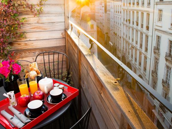 Hotel Les Théâtres : photo 4 de la chambre chambre double classique avec balcon
