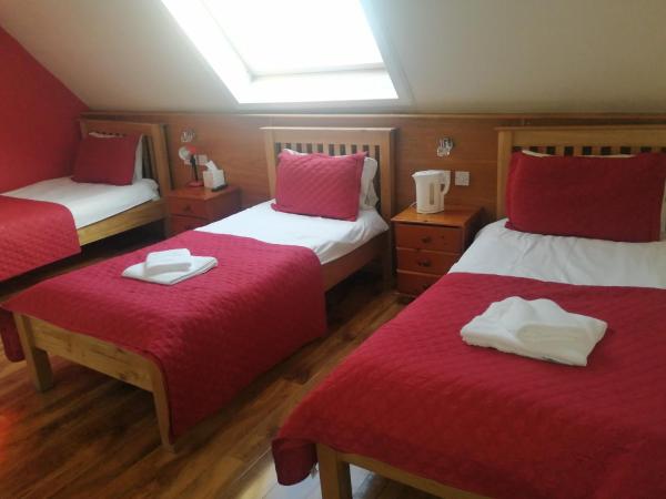 Corstorphine Lodge Hotel : photo 2 de la chambre chambre triple