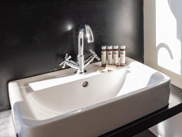 Tralala Hotel Montreux : photo 4 de la chambre chambre double standard