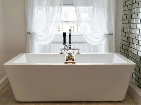 Hanover 71 Suites : photo 3 de la chambre chambre double deluxe avec baignoire