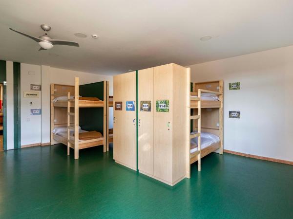 Inout : photo 3 de la chambre lit dans dortoir mixte de 8 lits 