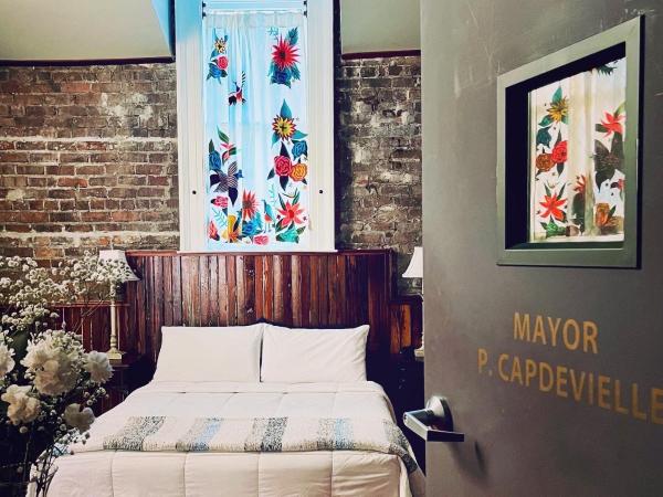 Inn at the Old Jail : photo 1 de la chambre suite lit queen-size deluxe