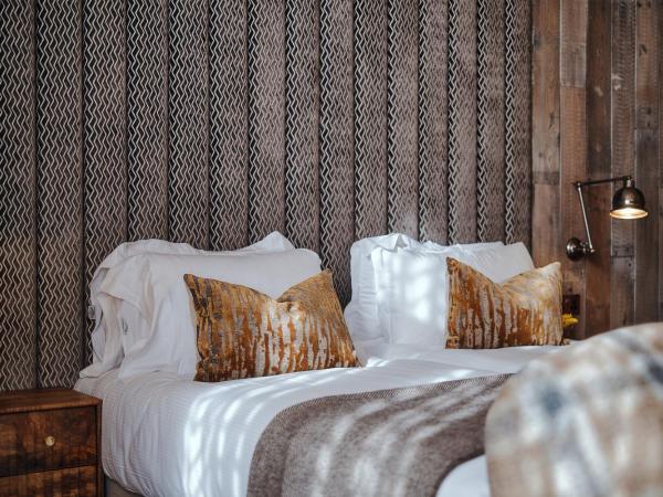 The Black Lion Pub & Boutique Guesthouse : photo 7 de la chambre grande hébergement lits jumeaux/double