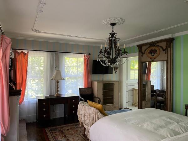 Hollywood Home : photo 7 de la chambre chambre double avec terrasse