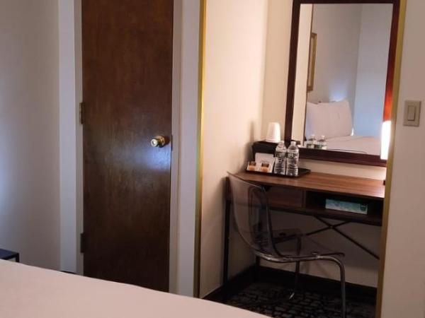 Night Hotel Broadway : photo 4 de la chambre gold, 2 queen beds
