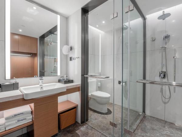 Hampton by Hilton Dongguan Central Plaza : photo 3 de la chambre chambre lits jumeaux deluxe