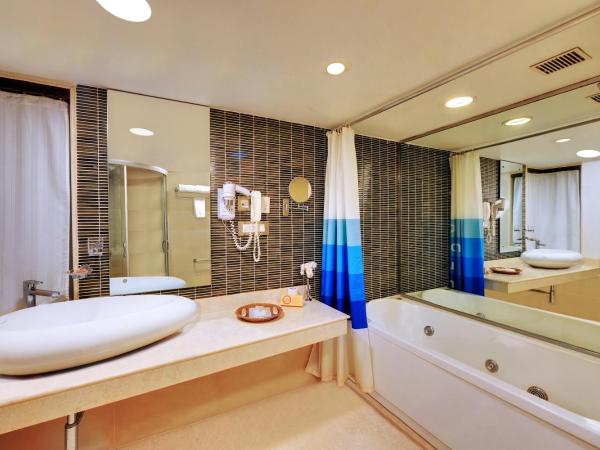 Iris The Business Hotel : photo 5 de la chambre club iris room