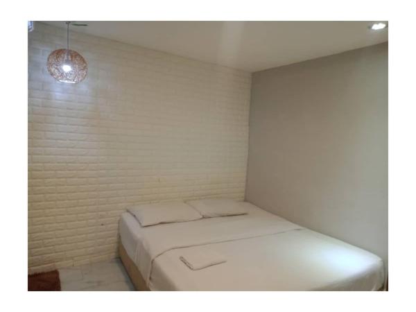 EXPRESS OYO HOTEL : photo 7 de la chambre chambre standard lit queen-size