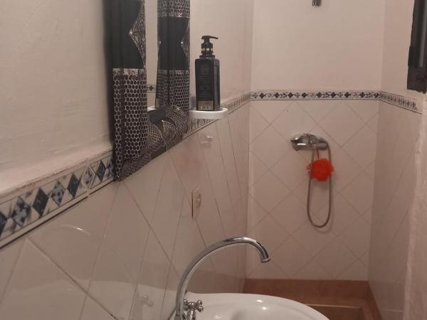 Riad Hostel JAD ZIAD : photo 10 de la chambre lit dans dortoir mixte de 4 lits