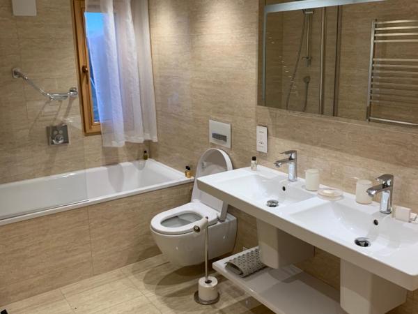 Hotel du Lac : photo 2 de la chambre chambre familiale