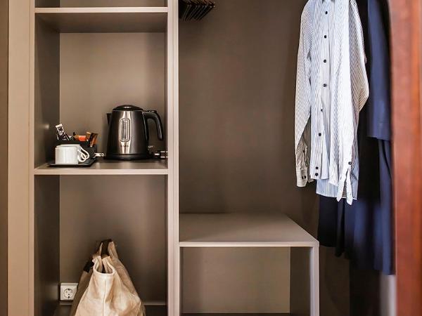 Hotel Holt - The Art Hotel : photo 6 de la chambre chambre simple avec balcon