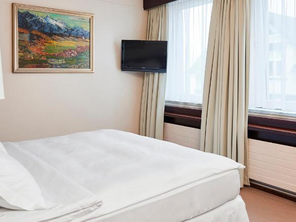 Hotel Holt - The Art Hotel : photo 5 de la chambre chambre double ou lits jumeaux