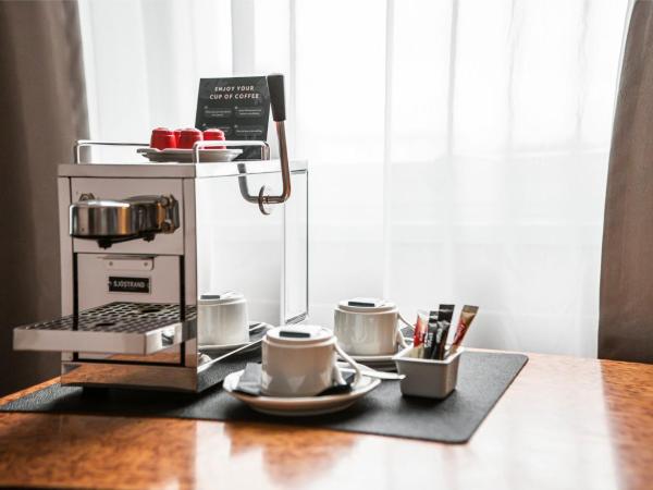 Hotel Holt - The Art Hotel : photo 8 de la chambre chambre double ou lits jumeaux