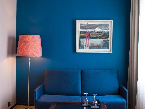 Hotel Holt - The Art Hotel : photo 8 de la chambre suite junior