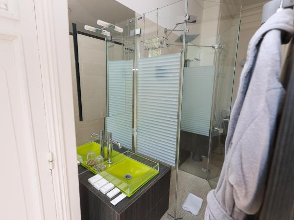 Hôtel Château de Lacan : photo 9 de la chambre chambre double deluxe