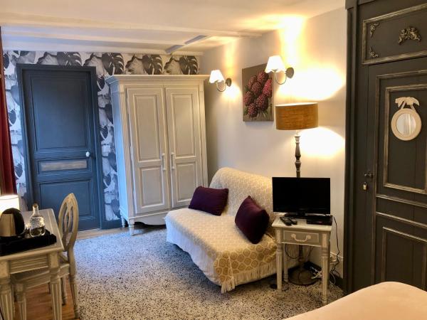 Reglisse et Pain d'Epices - Chambres d'hôtes : photo 6 de la chambre hébergement la gustavienne - 1er Étage