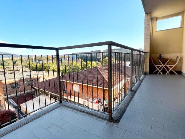 4th FLOOR ROOMS private rooms in apartment : photo 6 de la chambre chambre double avec terrasse