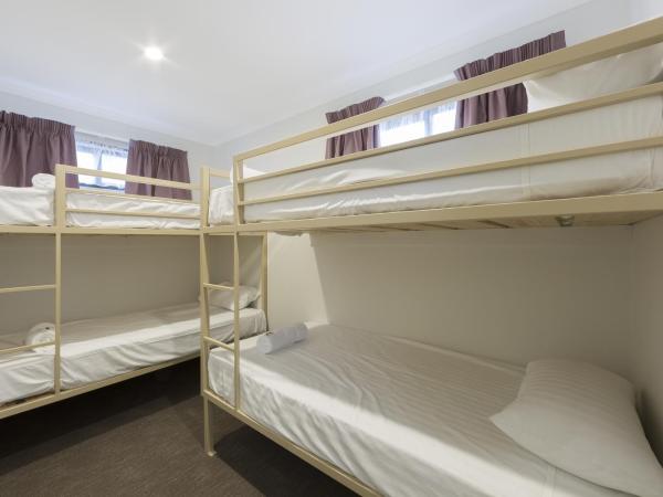 Alivio Tourist Park Canberra : photo 6 de la chambre garden villa (2 bedroom)