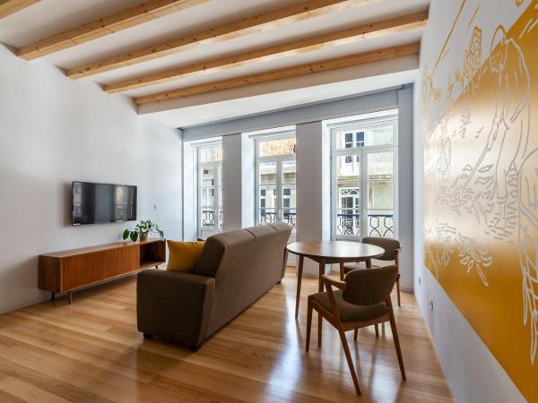 Pensao O Laranjeira : photo 4 de la chambre studio avec balcon