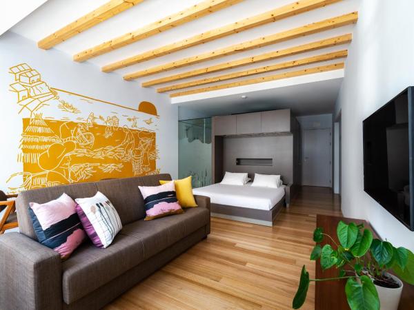 Pensao O Laranjeira : photo 5 de la chambre studio avec balcon