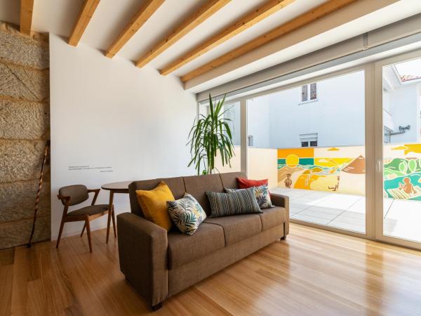 Pensao O Laranjeira : photo 4 de la chambre studio avec terrasse