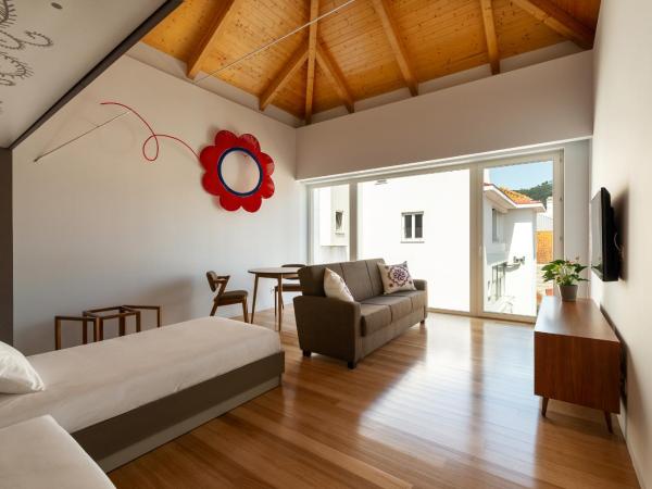 Pensao O Laranjeira : photo 6 de la chambre studio - vue sur montagne