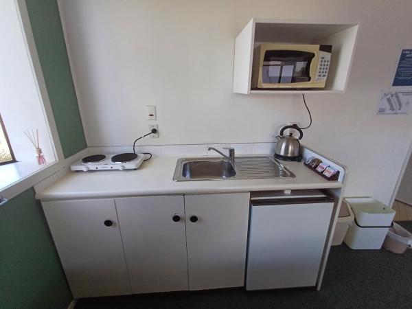 Gothic Heights Motel : photo 6 de la chambre studio lit queen-size