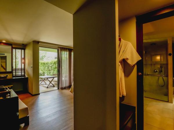 Twin Lotus Resort and Spa - SHA Plus - Adult Only Hotel : photo 7 de la chambre chambre supérieure