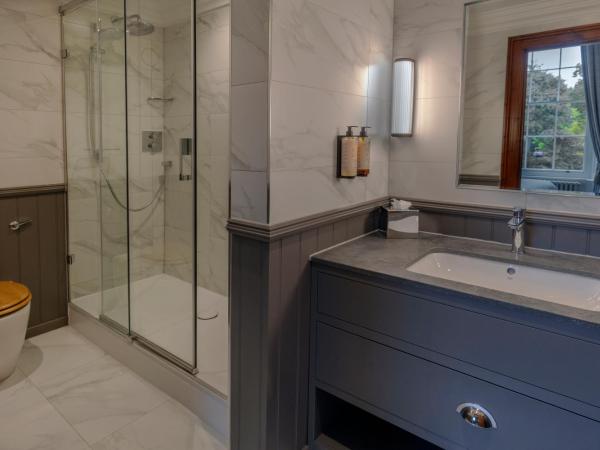 Oulton Hall Hotel, Spa & Golf Resort : photo 6 de la chambre suite lit king-size