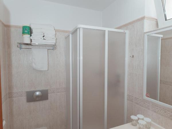 Penzion Fan : photo 3 de la chambre chambre familiale avec salle de bains