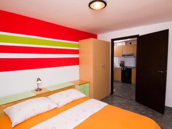 Apartmani Žužić : photo 2 de la chambre appartement - rez-de-chaussée