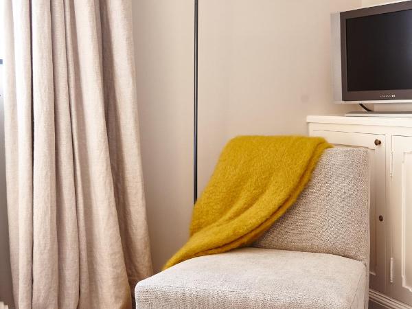 Guest house La Maison Chantecler : photo 2 de la chambre chambre double standard