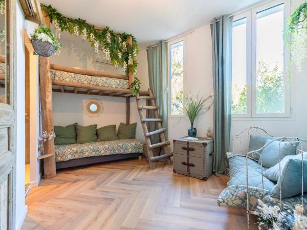 Chambre d'hôtes de luxe, Toulon Mourillon, 4 belles chambres, Piscine : photo 7 de la chambre chambre lits jumeaux
