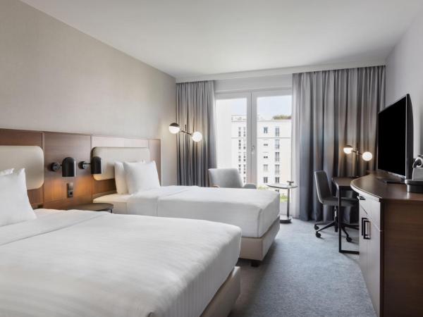 Courtyard by Marriott Munich City East : photo 1 de la chambre chambre supérieure avec 2 lits simples/lits jumeaux