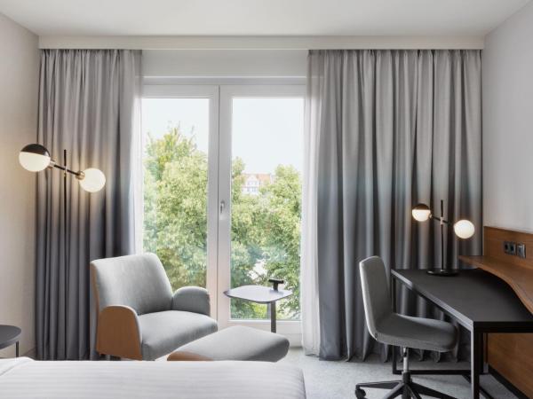 Courtyard by Marriott Munich City East : photo 2 de la chambre chambre qualité 1 lit king-size
