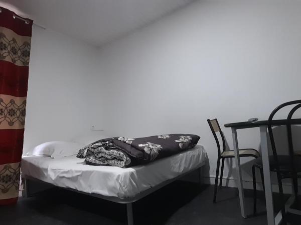 Hôtel des Andelys : photo 9 de la chambre chambre double Économique