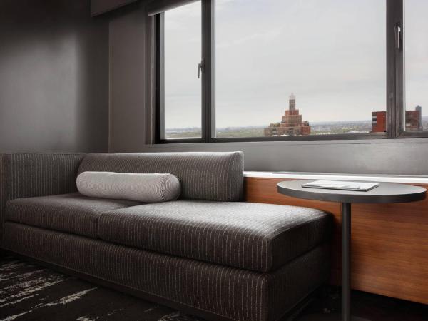 New York Marriott Downtown : photo 2 de la chambre chambre lit king-size deluxe