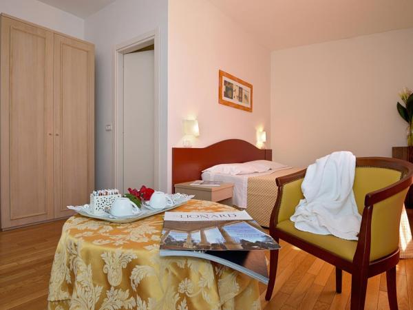 Hotel La Colonna : photo 2 de la chambre chambre deluxe