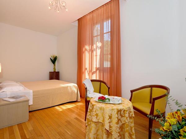 Hotel La Colonna : photo 3 de la chambre chambre deluxe