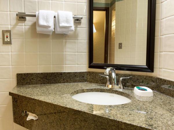 Drury Inn & Suites San Antonio Riverwalk : photo 1 de la chambre chambre deluxe avec 2 lits queen-size