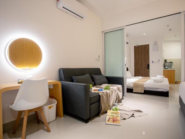 Just Chillin Pool & Seaview Suites : photo 3 de la chambre suite lit queen-size – vue sur mer