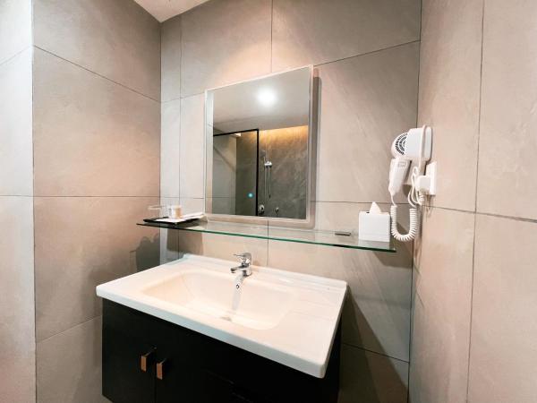 The Avenue M : photo 3 de la chambre studio