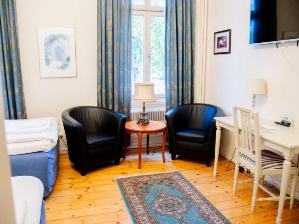 Park Hotel Linköping Fawlty Towers : photo 8 de la chambre chambre double ou lits jumeaux Économique