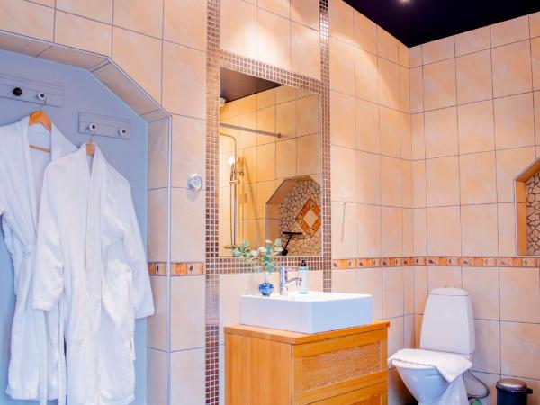 Park Hotel Linköping Fawlty Towers : photo 5 de la chambre chambre quadruple deluxe