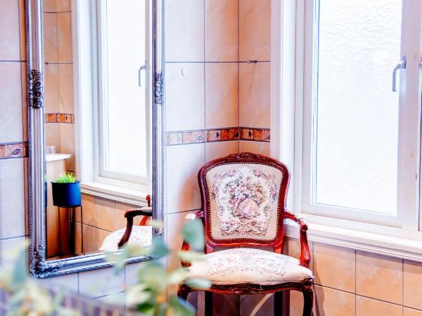 Park Hotel Linköping Fawlty Towers : photo 6 de la chambre chambre quadruple deluxe