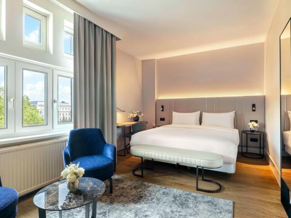 NH Amsterdam Leidseplein : photo 2 de la chambre chambre double ou lits jumeaux supérieure