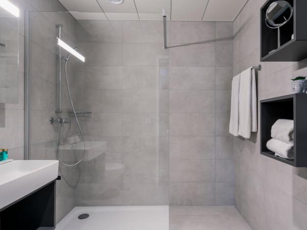 YParc Hôtel : photo 2 de la chambre suite junior